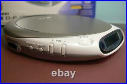 Sony walkman am fm radio personal portable cd compact discs player d-fj211