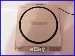 ULTRA RARE Vintage 80s White Sony Discman D-40 Compact Disk Player portable CD