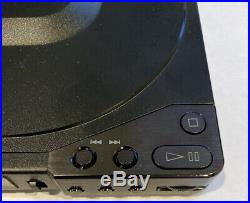 VINTAGE Sony D-15 CD Compact Disc Player withBattery/AC -Great Cosmetics, For Parts
