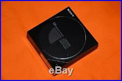 Vintage 1985 Sony Discman D-5 Portable CD player Excellent No power supply