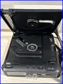 Vintage 1989 Sony Discman D-2 Compact Disc CD Walkman Player Made In Japan