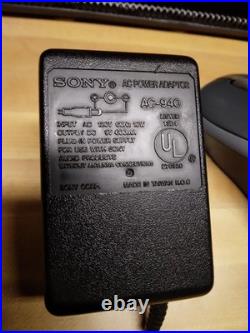 Vintage 1990 Sony DiscMan D-11 Portable CD Player Mega Bass