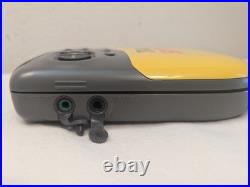 Vintage 1996 SONY Sports Discman CD Player D-451SP WITH MDR-W14 Headphone TESTED