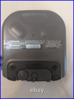 Vintage 1996 SONY Sports Discman CD Player D-451SP WITH MDR-W14 Headphone TESTED