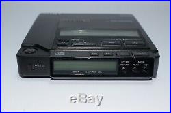 Vintage DISCMAN SONY D-Z555 / D-555 Compact disc Cd player