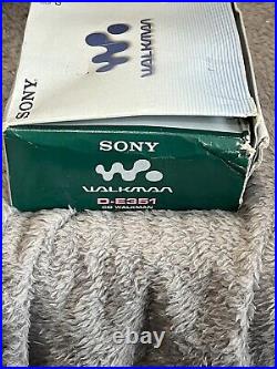 Vintage Fully Boxed Sony DE351 CD Walkman Never used All Original Parts