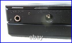 Vintage Retro Portable Digital Sony Discman D-10 CD Player Accessories