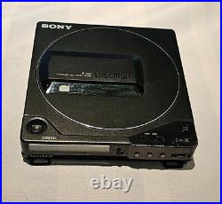 Vintage SONY D-25 Discman Portable CD Player for parts or repair Free shipping