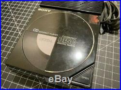 Vintage SONY D-50 Compact Disc Player with AC-D50 Adapter Dock