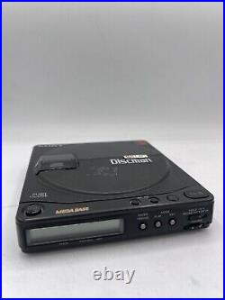 Vintage SONY Discman Personal CD player D-99 Walkman Full Metal Body Untested