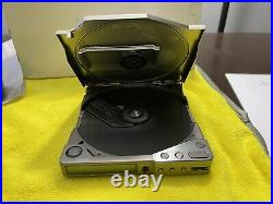 Vintage Sony D-25S D25 Discman CD PLAYER Silver FULL SET READ PLEASE RARE