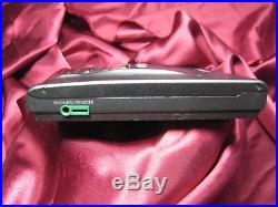 Vintage Sony D-303 Discman Mega Bass Portable CD Player