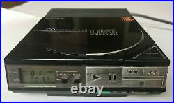 Vintage Sony D-5A compact disc player with Sony D50 power adapter Tested