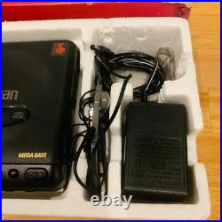 Vintage Sony Discman D-11 Personal / Portable (cd) Compact Disc Player