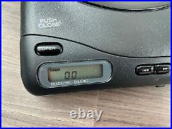 Vintage Sony Discman D-11 Personal / Portable (cd) Compact Disc Player