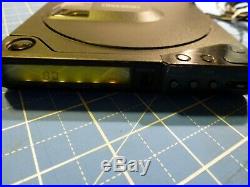 Vintage Sony Discman D-15 Portable CD Player + Hard Case + PSU