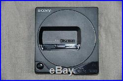 Vintage Sony Discman D-25 CD Player Digital Audio Works great