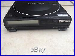 Vintage Sony Discman Personal / Portable CD Player D-100