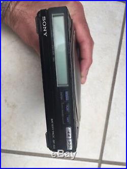 Vintage Sony Discman Personal / Portable CD Player D-100