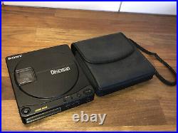 Vintage Sony Discman Personal / Portable CD Player D-90 Walkman