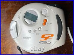 Vintage Sony S2 Sports CD Walkman Compact Disc/MP3 Player (D-CS901)