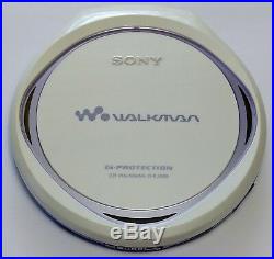Vintage Sony Walkman Portable CD Player D-EJ825 with remote